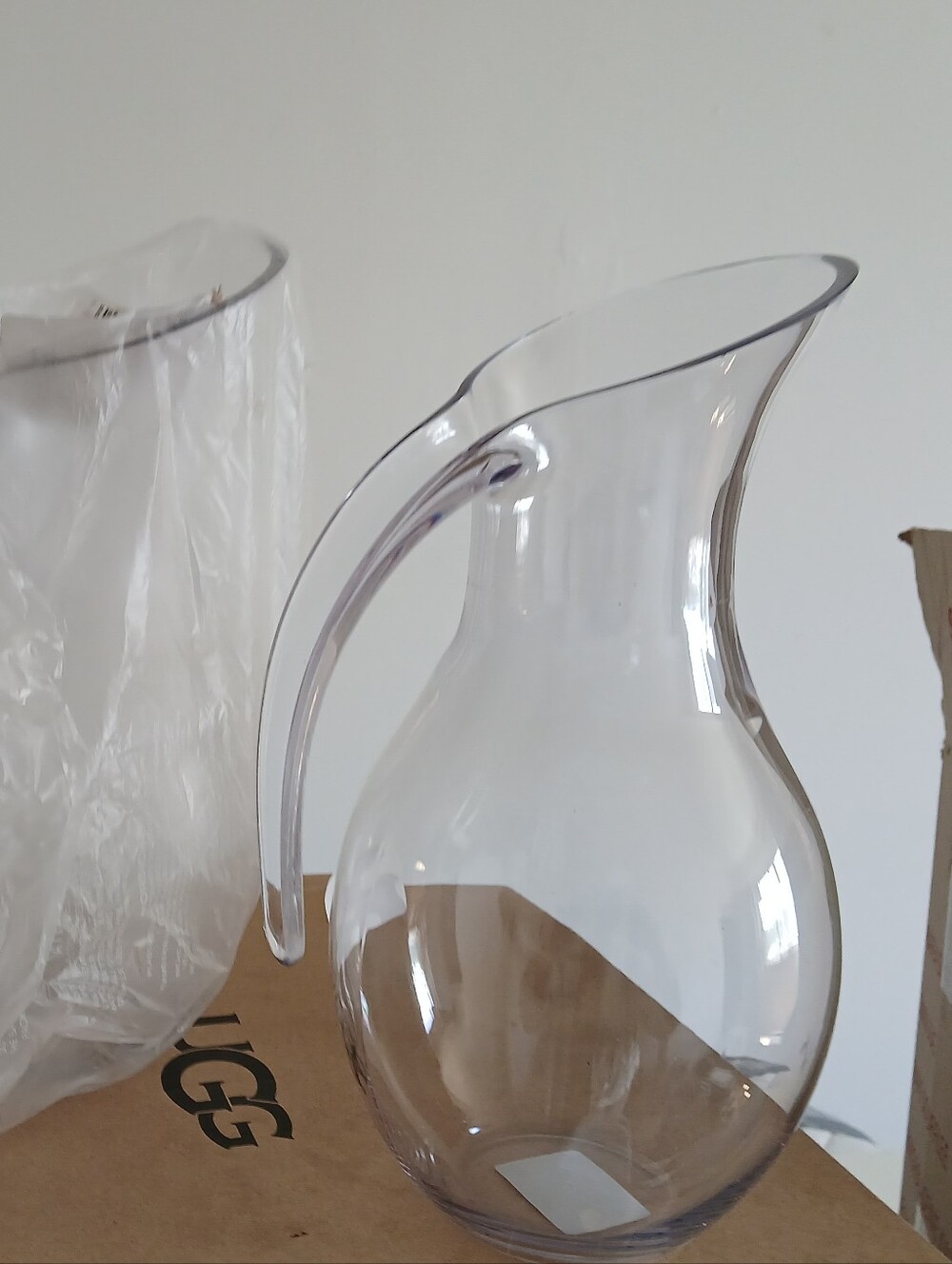 GUZZINI Happy Hour Blown Plastic Jug - Clear